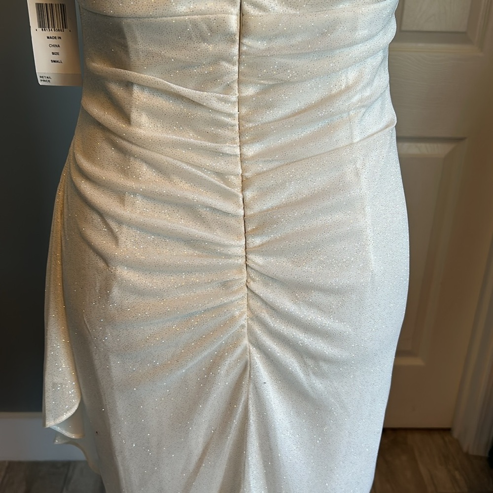 White new dress - Picture 10 of 15